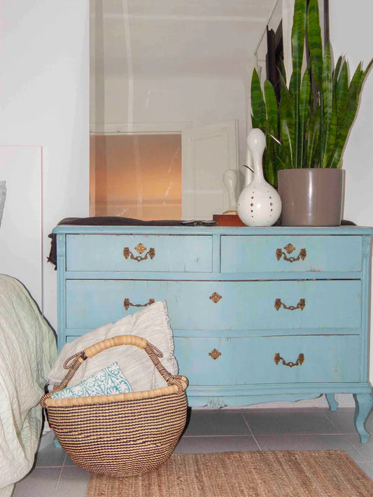 At Home with Alba