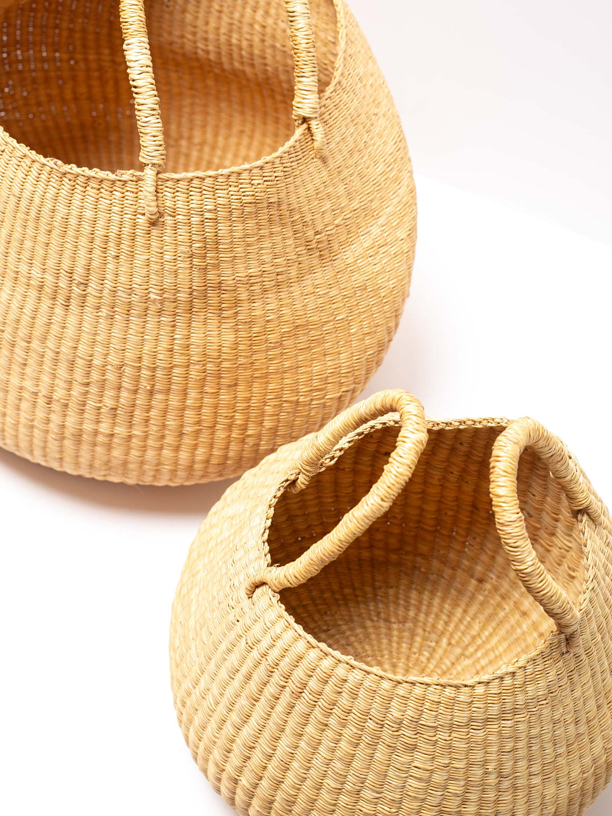 Bolo Basket with handles